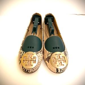 EUC Tory Burch Snake Skin Style Flats